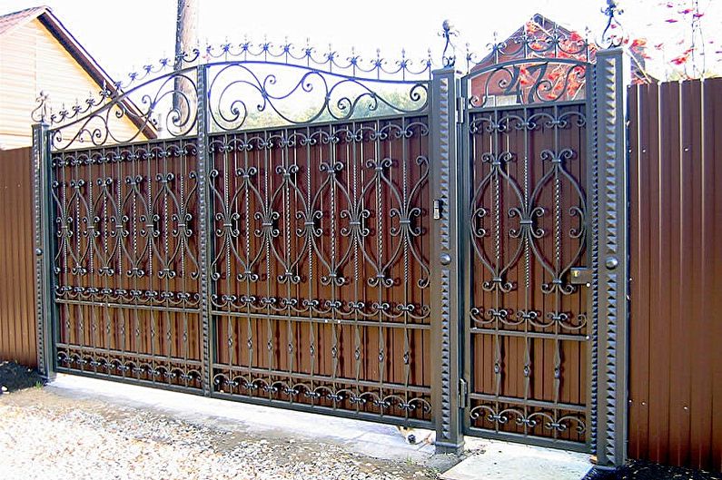 Декоративные двери и ворота из гофрированного картона - Комбинации материалов