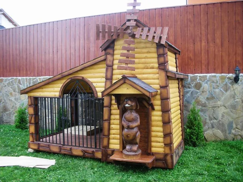 Собачья будка в виде ветряной мельницы