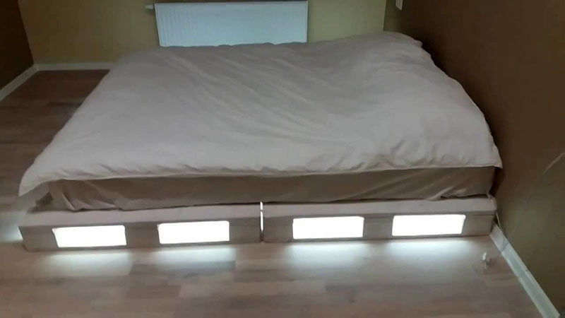 Изюминка квартиры в стиле лофт – кровать из поддонов своими руками пошагово с фото моделей