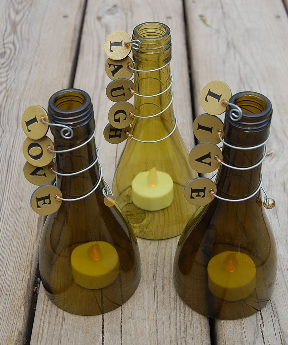 Оригинальные подсвечники, сделанные своими руками из стеклянных бутылок