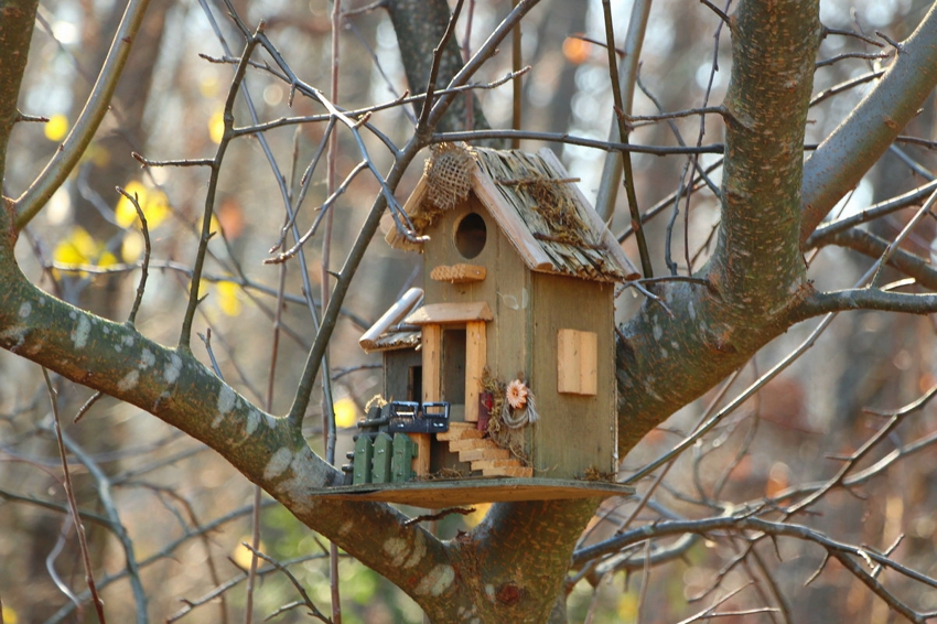 Декоративный домик для птиц